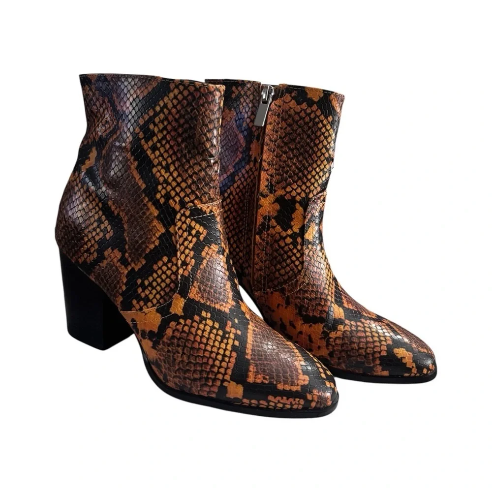 Bikercore Orange & Black Faux Snakeskin Ankle Boots by Steve Madden | Size 8.5
